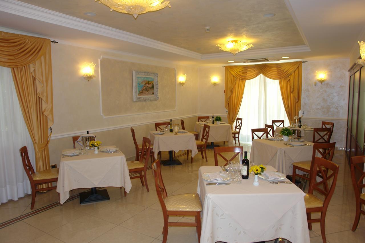Hotel Di Cosmo San Giovanni Rotondo Zewnętrze zdjęcie